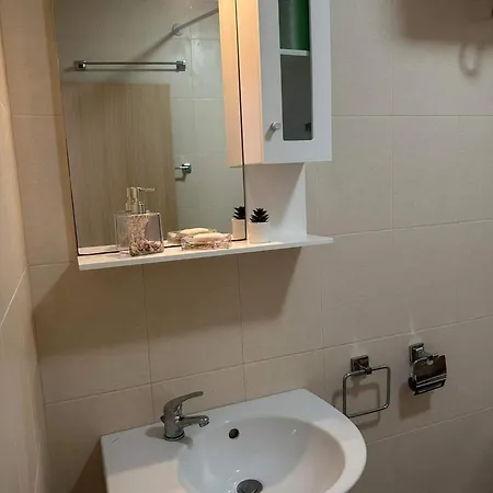 за гости марти гр Apartamento Obzor