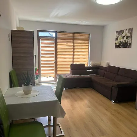 за гости марти гр Apartment *