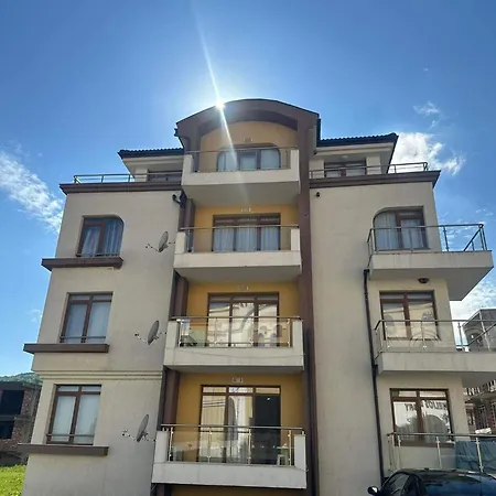 за гости марти гр Apartment *